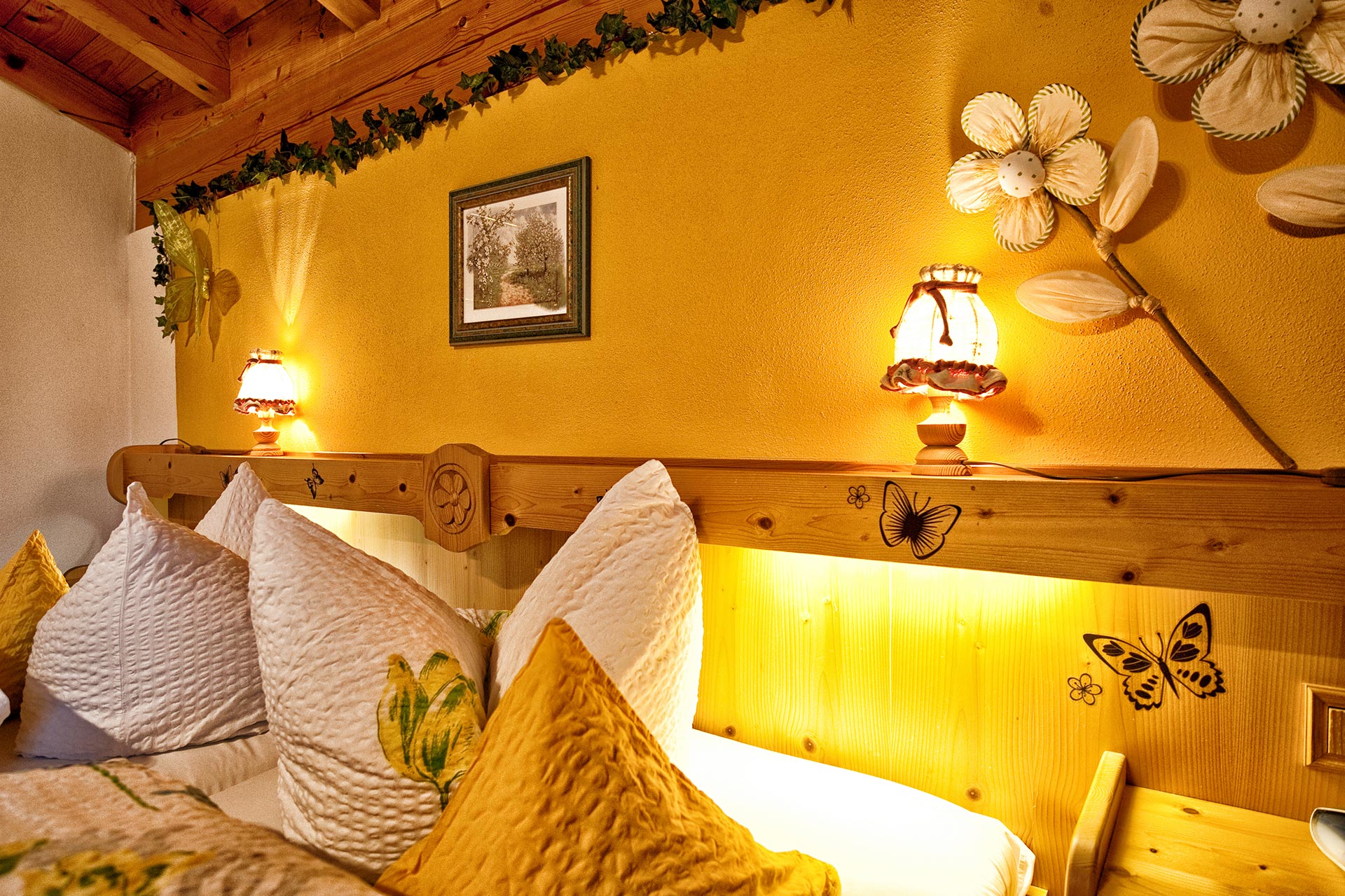 Beleuchtung im ersten Schlafzimmer.